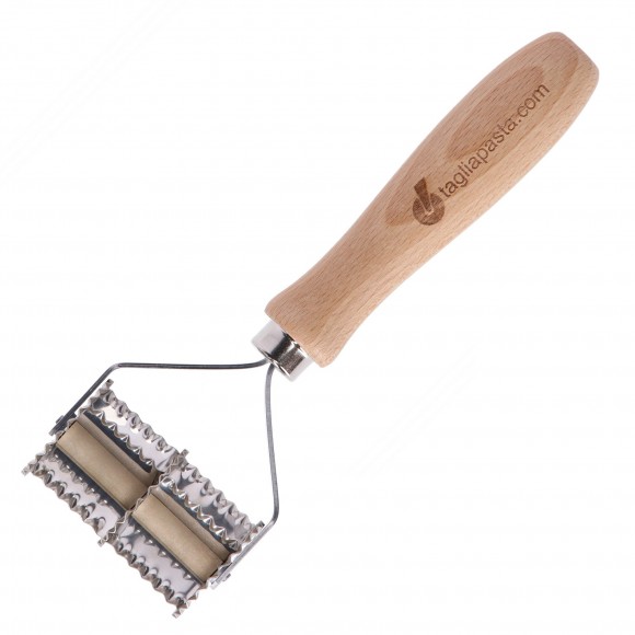 Double Coupe-pâte avec des lames en acier dentée pour faire Tortellini, Cappelletti et Anolini - 2 x 28 mm