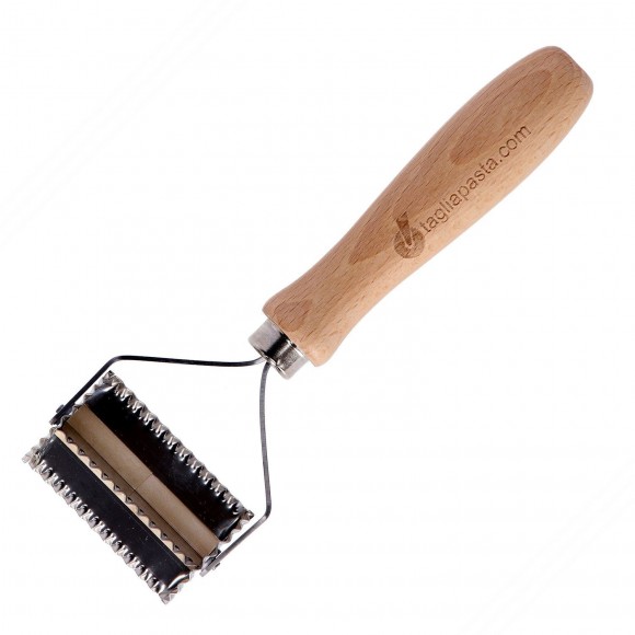 Herramienta de corte con cuchillas de acero dentadas ideal para hacer pasta de farfalle - 56mm