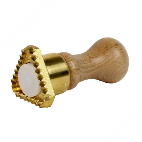 Triangular brass mold for ravioli with automatic ejector – Side: 45mm