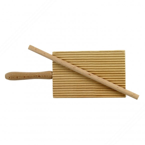 Planche à découper en bois pour garganelli et gnocchi complet avec une boîte