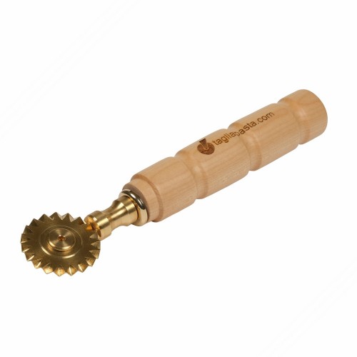 Laiton coupe-pâte avec lame unique de 34 mm de diamètre. Poignée en bois d'érable