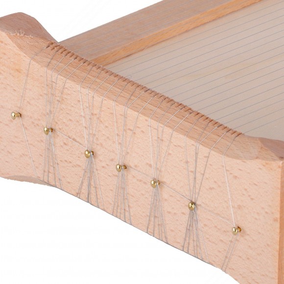 Petite Guitare Pasta pour couper les Spaghettis abruzzes. Mesures 20x38x8 cm