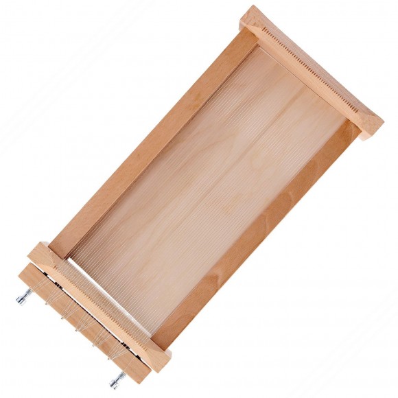 Guitarra de Massa para Cortar Espaguete e Tagliatelle Abruzês.Medidas: 50x26x14 cm