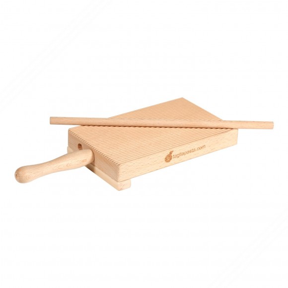 Tabla de madera con parada para garganelli y gnocchi