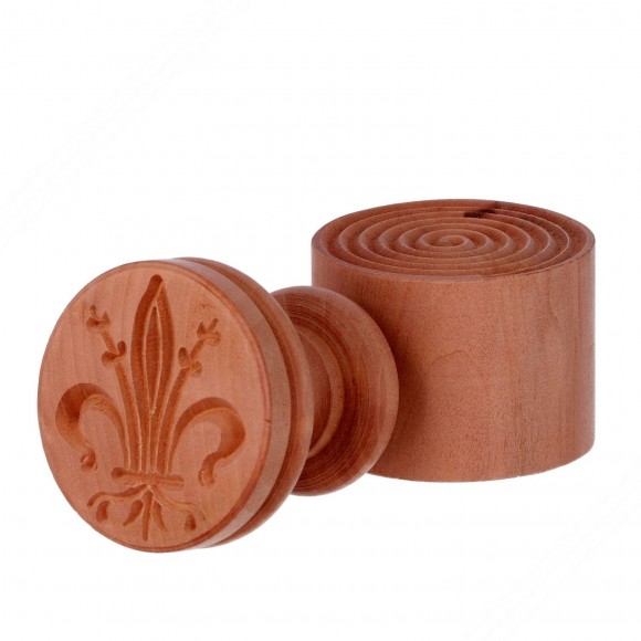 En forme de Lily Moule pour faire Ligurian Corzetti Pasta