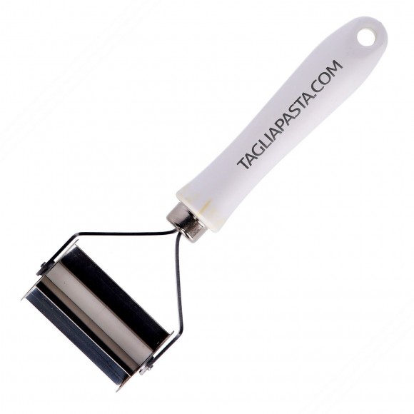 Cortador de massa com lâminas lisas de aço, perfeito para fazer Massa Farfalle - 56mm