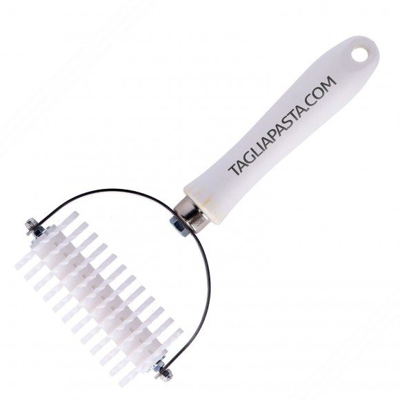 Pasta snijder met 12 roestvrij plastic messen, perfect om te maken Tagliatelle pasta - 7 mm