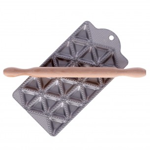 Ravioli Mold for Making 24 triangular Ravioli with 50 mm side 2