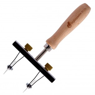 Adjustable pasta cutter with 2 stainless steel smooth wheels 2